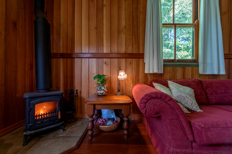 Mount Glorious accommodation with fire place